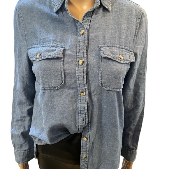 It’s chambray button up - Picture 7 of 12